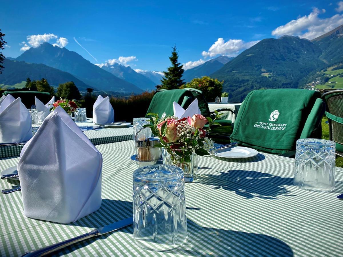 Hotel Restaurant Gruenwalderhof Patsch Kültér fotó