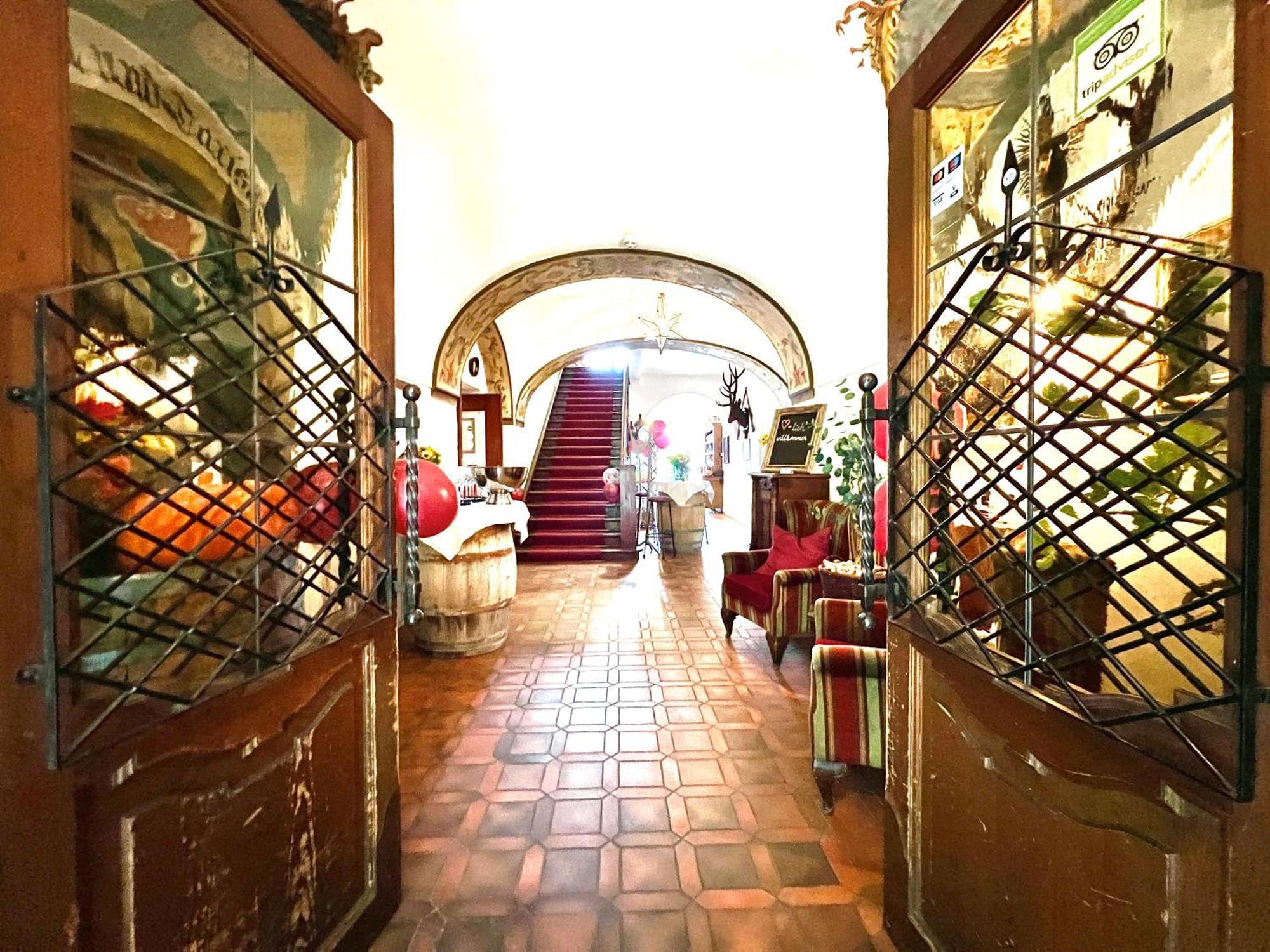 Hotel Restaurant Gruenwalderhof Patsch Kültér fotó